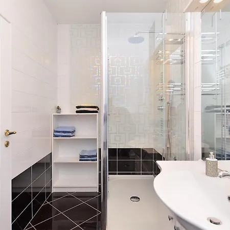 Apartman Ariana 1989 *