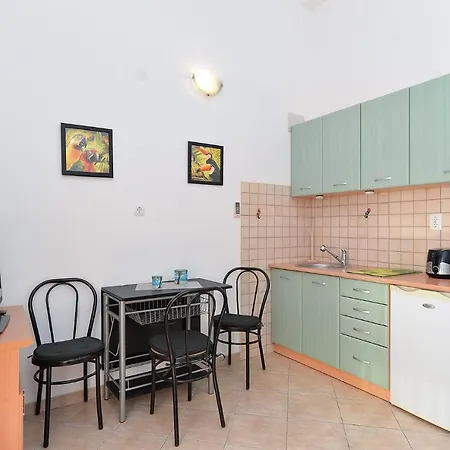Apartament Ariana 1989